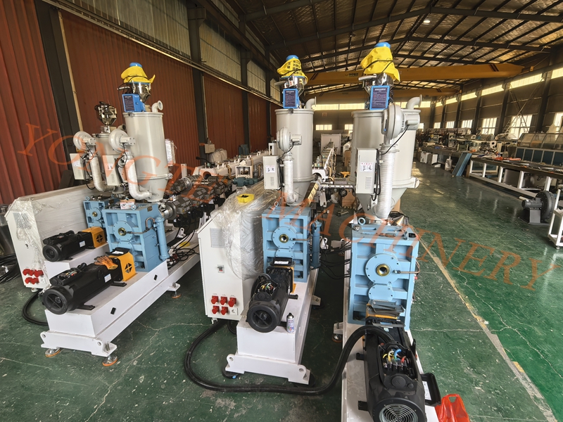 Les machines en plastique Yongte permettent des barrières techniques et construit une ligne de production de tuyaux PPR haut de gamme