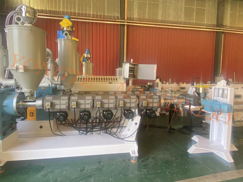 L'équipement de tuyaux PPR de Yongte Plastic Machinery a été livré rapidement, avec d'excellentes performances et qualité.