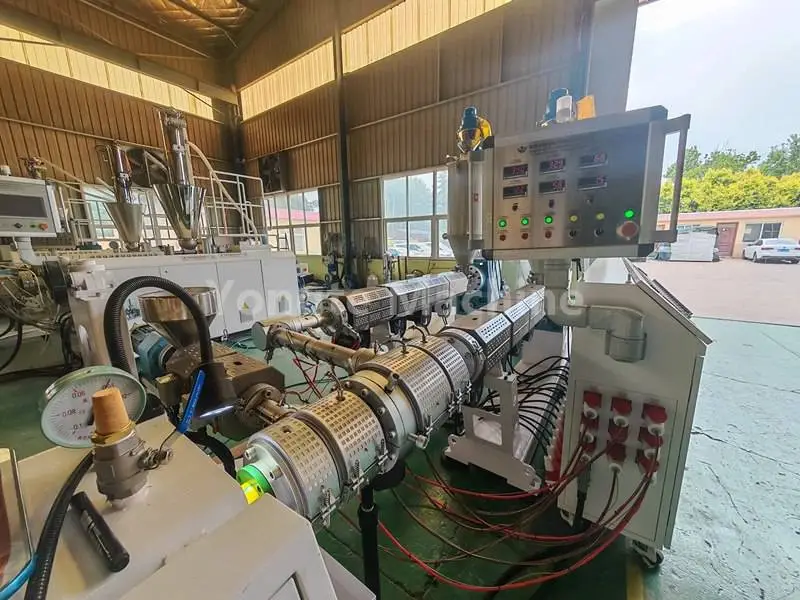 PE pipe extruder