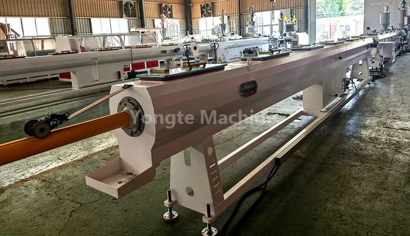 PE pipe spraying water tank