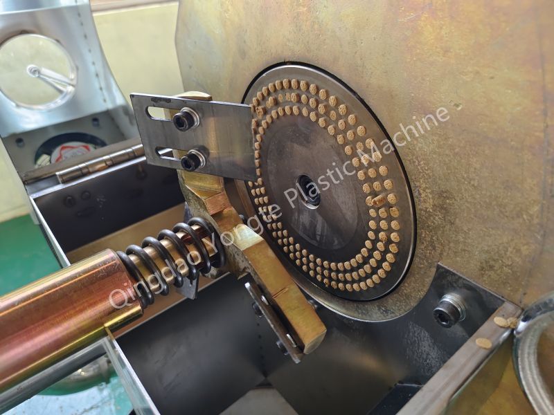 Machine de pelletisation WPC