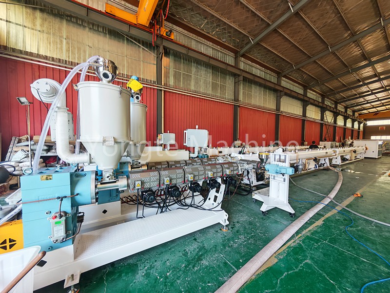 La machine de production de tuyaux PPR de Yongte a terminé avec succès son essai.