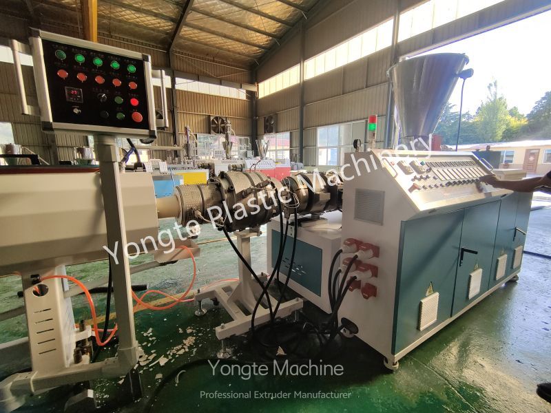 Comment résoudre le problème du jaunissement lors de l’extrusion de tuyaux en PVC ?
