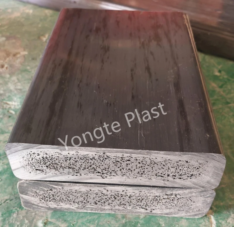 La machine de fabrication de bois de construction en plastique Yongte peut-elle fonctionner sans utiliser de poudre de bois ?