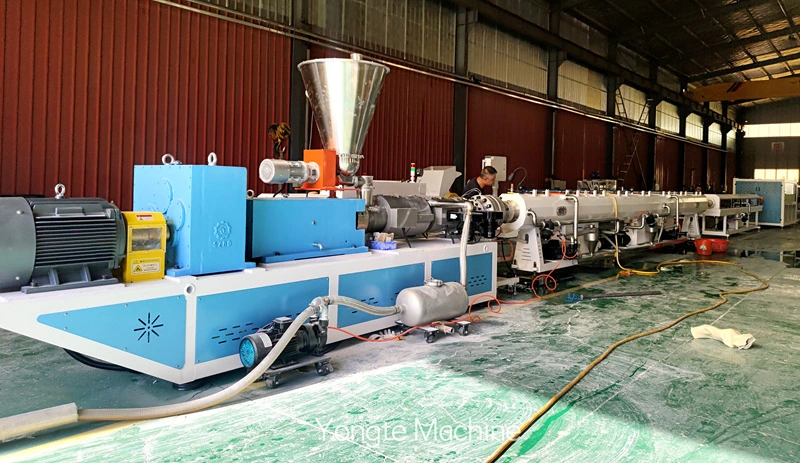 Machine de fabrication de tuyaux en PVC de 50 à 160 mm