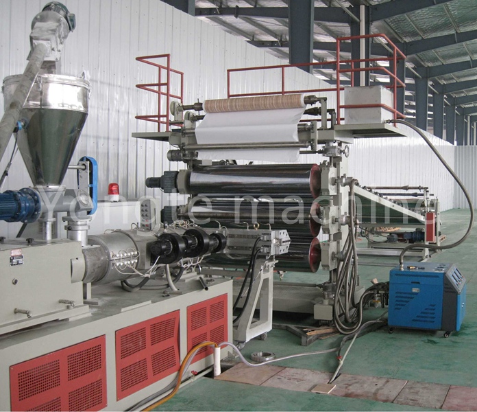 Machine de production de feuille de plancher PVC SPC