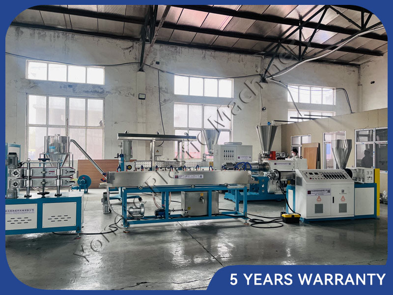 Machine de fabrication de tuyaux en caoutchouc d'irrigation d'eau